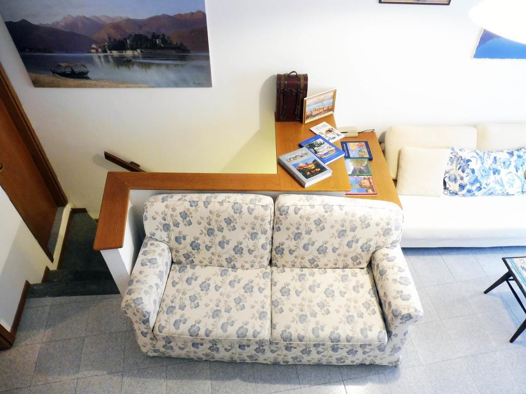 Appartamento Via De Vit Stresa Exterior foto