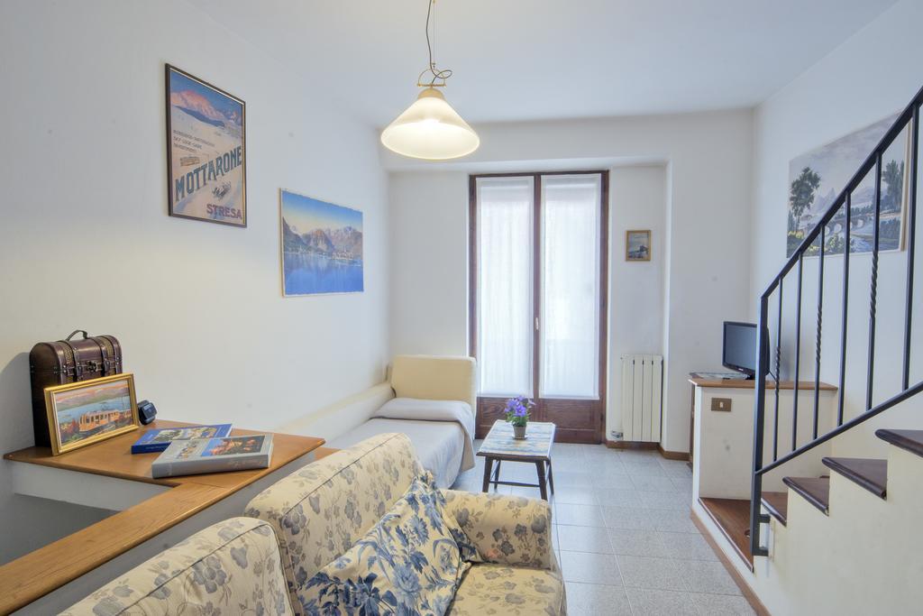 Appartamento Via De Vit Stresa Exterior foto
